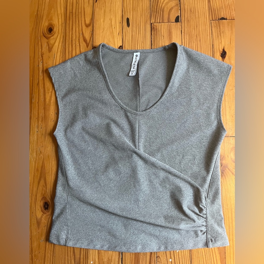 Athleta Bayview Tee size medium